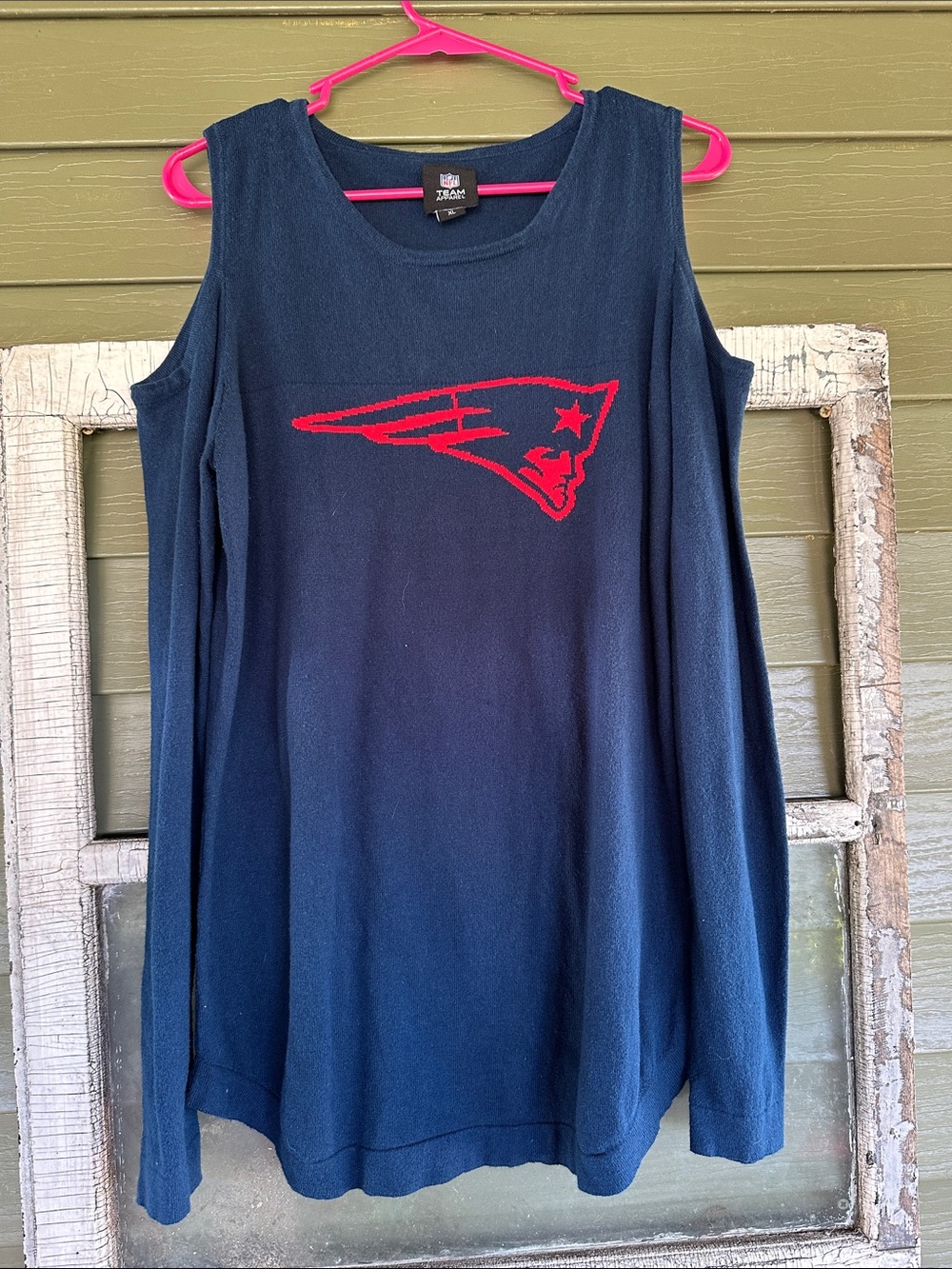 NFL New England Patriots Navy Cold-Shoulder Long Sleeve Sweater with Red Logo